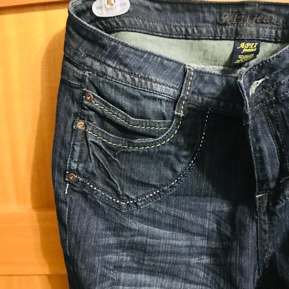 Jean Femme APII Taille 5/6 - Denim Bleu Avec Embellissements Et Studs (clous) - Coupe Slim/skinny